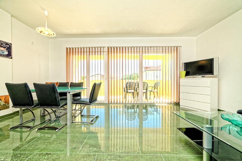 Apartment Una 2 Póla Kültér fotó